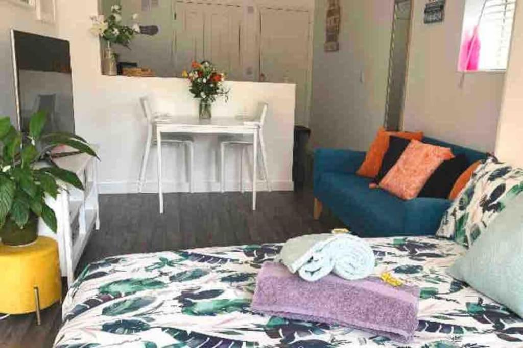 Bournemouth Nr Town Beach Train Coach Shops Lovely Entire Apartment Allows Quiet Good Dogs Luaran gambar